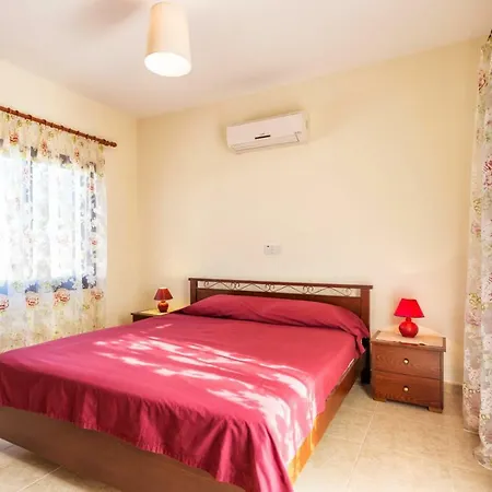 Dazzling Private With Pool Paphos